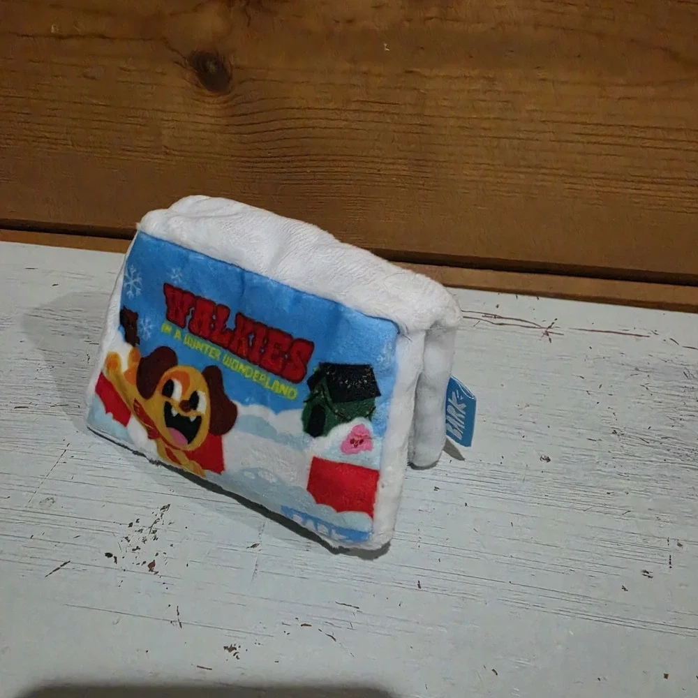 Bark Box Game Of Walkies Life Santa's Workshop Christmas Plush Dog Toy XS/S NWOT